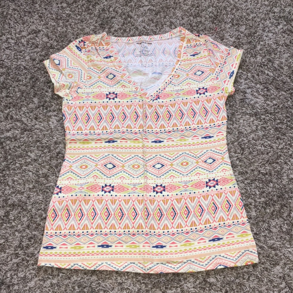 NWOT Clear Rock Tribal Pattern Shirt